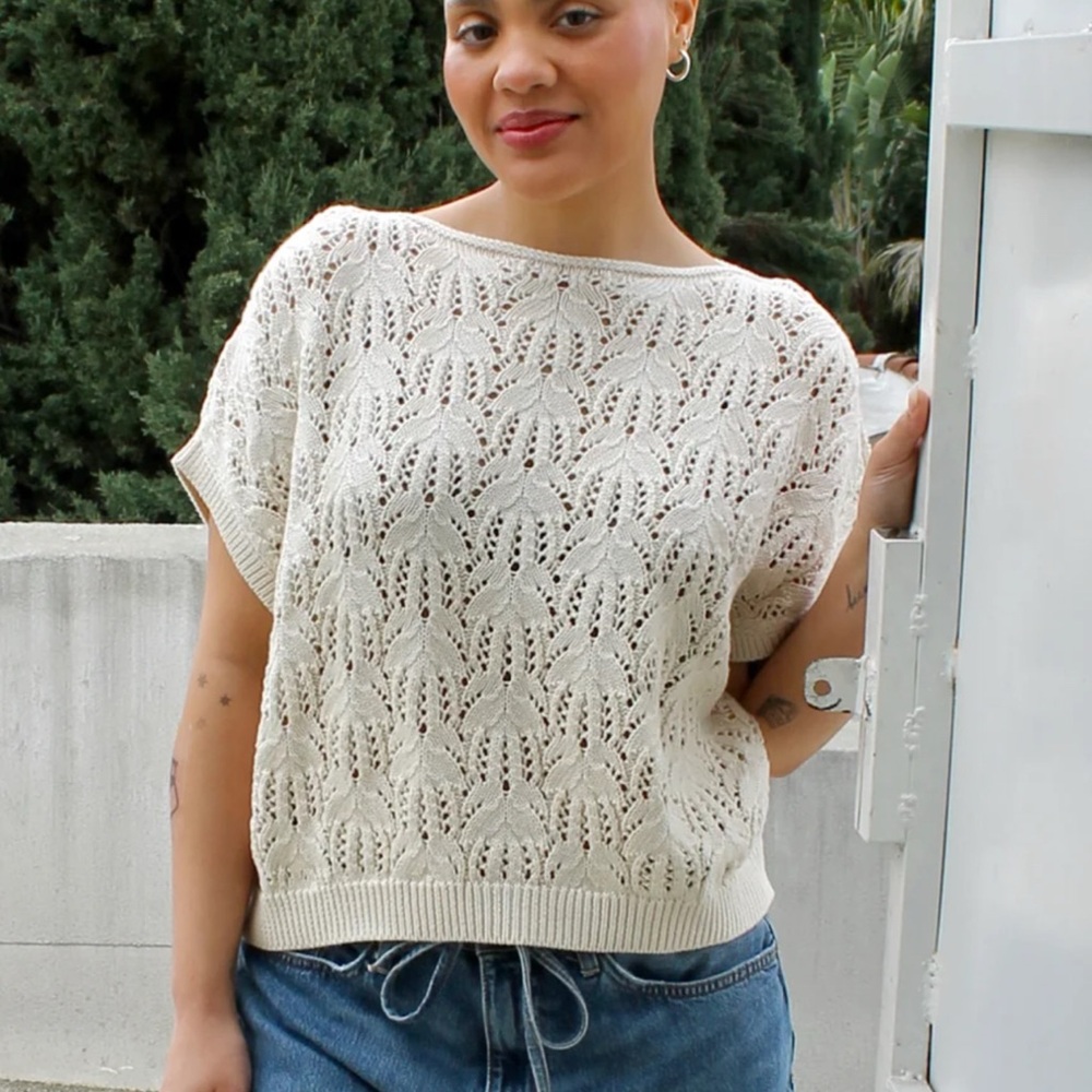 Elegant Beige Knit Sweater